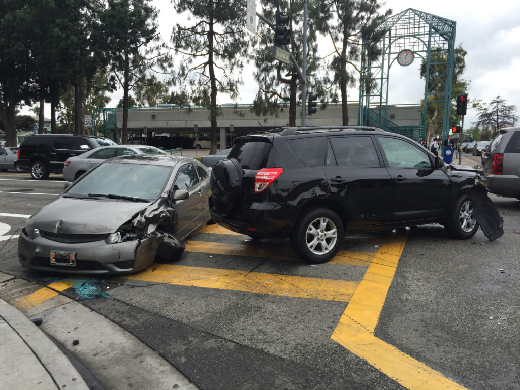 Three car pileup in front of Fullerton college on a rainy friday. Photo credit: Christian Fletcher