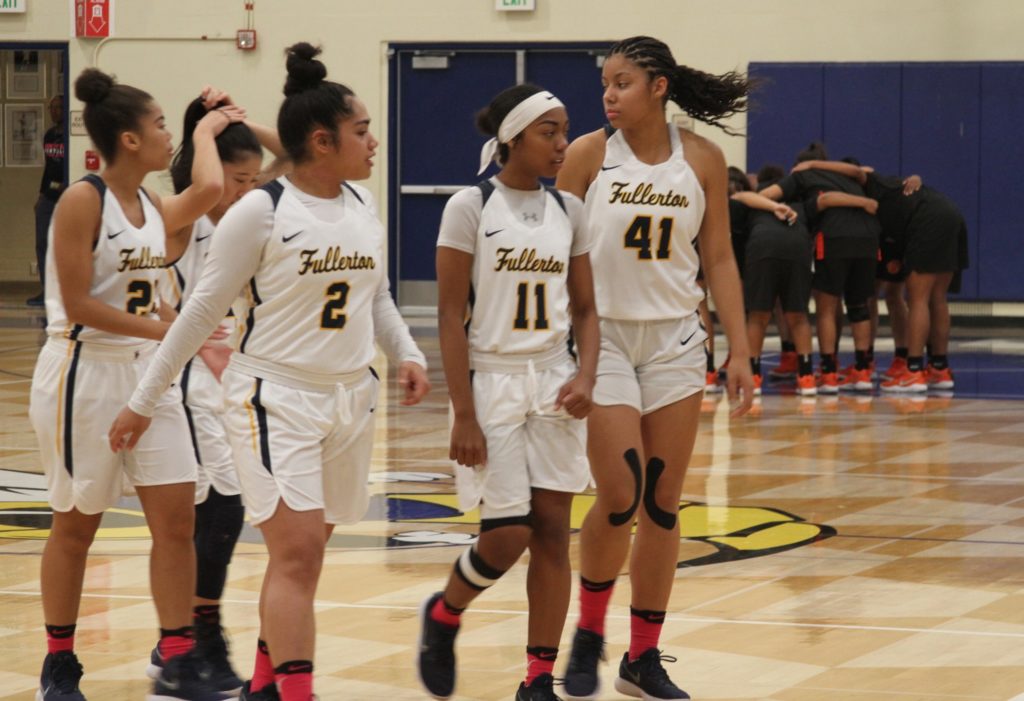 The Lady Hornets fell to the RCC Tigers at home in their final regular season game on Feb. 14, 2018. Photo credit: Daniel Guerrero