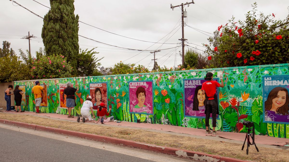 Alicia Rojas 2020 mural Poderosas, on Baker Street in Costa Mesa, highlights several influential Latina women throughout history.