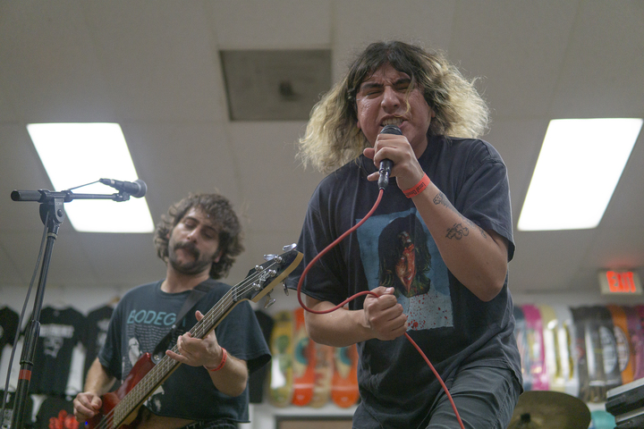 Bassist/vocalist Dakota Metzger (left) and synthesist/guitarist/vocalist Ivan Oliva (right) performing at Programme Skate and Sound.