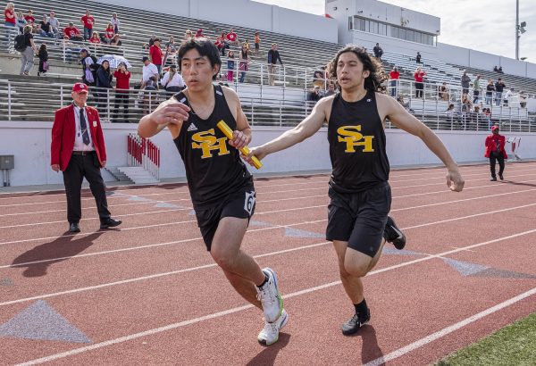 Juniors Andrew Kwon and Dante Rosete from Sunny Hills complete a handoff in the boys’ varsity 4x400-meter relay. Typically the final event in a track meet, the relay is dreaded by many athletes because of its aerobic challenge. Sunny Hills placed third in the competition against Fullerton Union and Troy high schools, which took first and second, respectively at the 33rd annual Jim Thompson City Track Meet on February 24, 2024.
