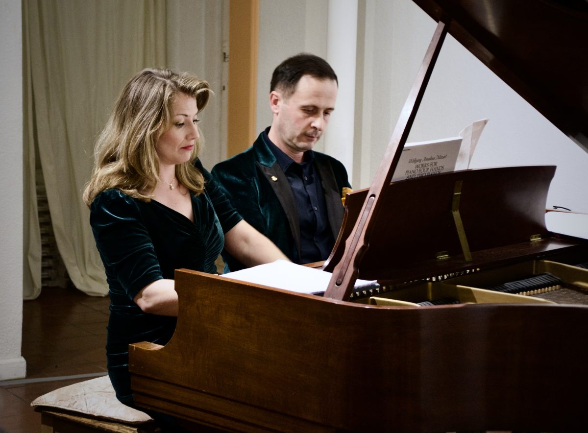 
Anna and Giorgi Latsos have played all over the world performing their four hand piano show. On Thursday March 7, The Latsos played at the Muck Mansion in front of their Orange County followers.